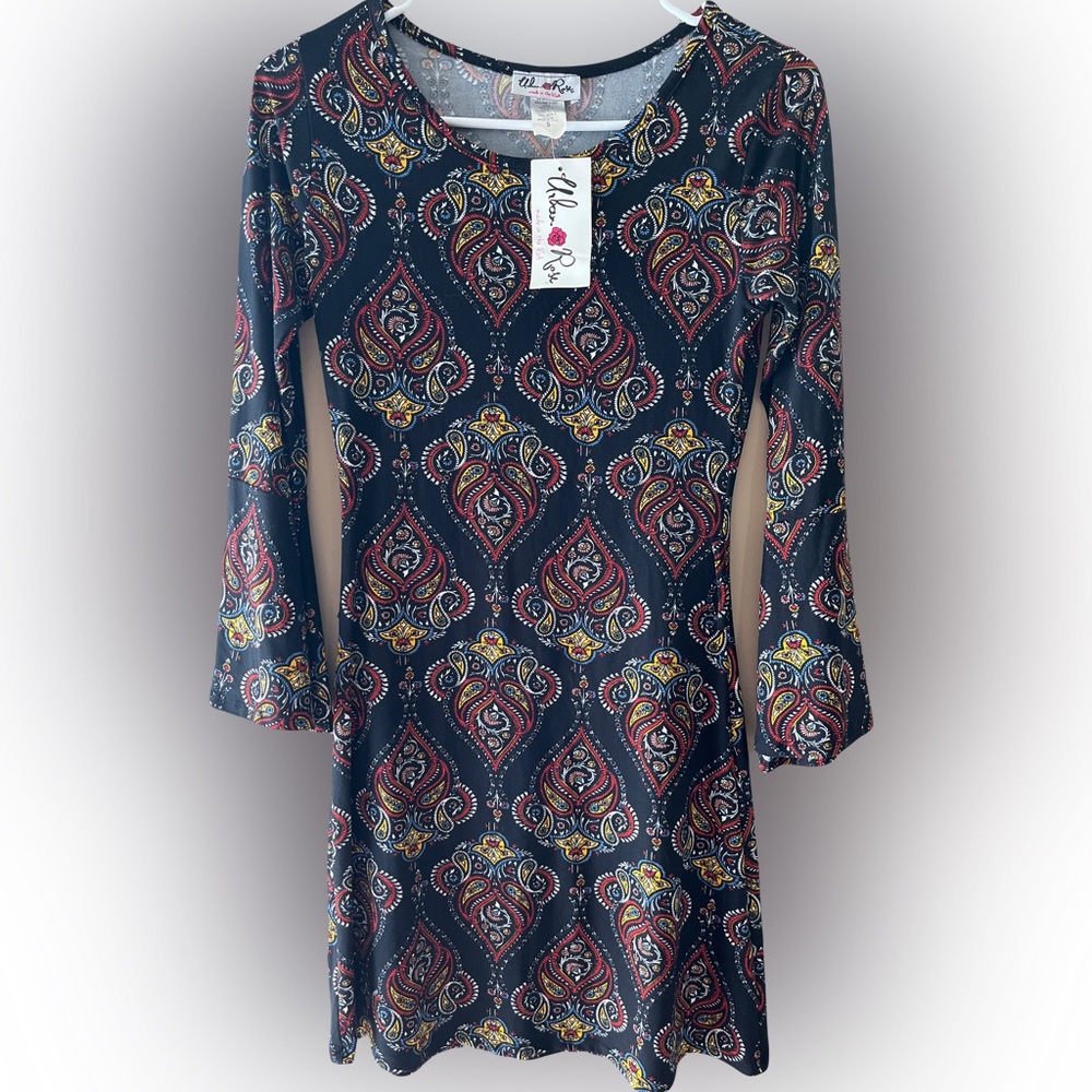 Vintage Urban Rose Trumpet Sleeve Dress. Women’s SZ Small. 60’s style hippie